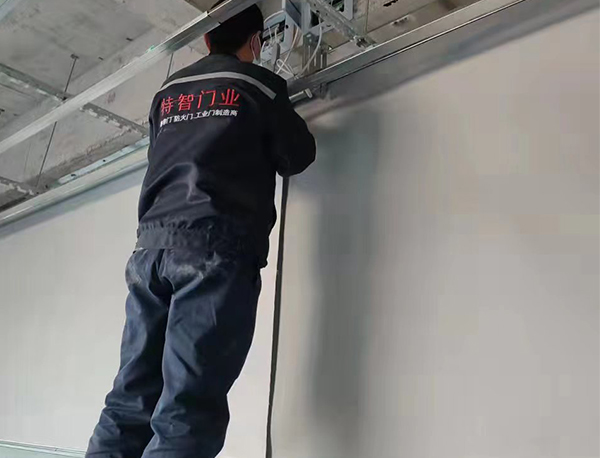 ?電動(dòng)擋煙垂壁